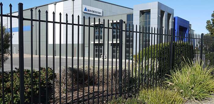commercial fencing wollongong 32